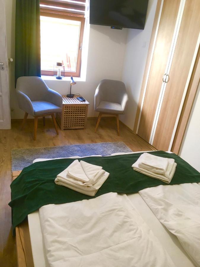 Boroka Apartman Belvaros Veszprém Exterior foto